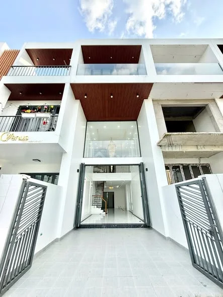 CHƯA TỚI 3 TỶ SỞ HỮU NHÀ PHỐ KĐT SAO MAI 4,5X21m, 4 PHÒNG NGỦ Diện tích: 4,5 × 21m