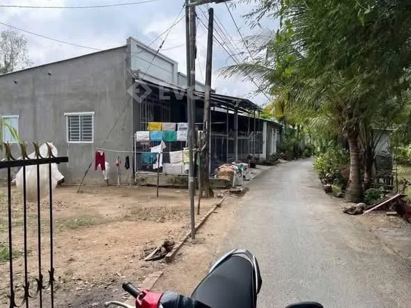 Bán Đất Mặt Tiền Cách Chùa Xẻo Tre 300m Cách Chợ Mương Kinh 1,5km