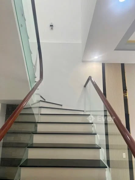 Bán nhà mặt tiền đường Vũ Trọng Phụng, Rạch Giá - An Giang Diện tích: 5m x 20m, 100% thổ cư - 2,29 tỷ - 100m²