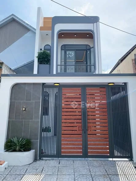 NHÀ ĐẸP LÊ ANH XUÂN - VÀO Ở NGAY - KINH DOANH TỐT Sát trường Nguyễn Huệ, Chợ 30/4