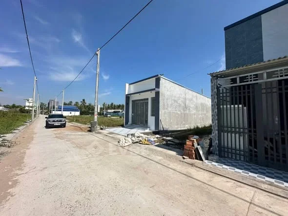 ĐẤT NỀN ĐẸP, RẺ, NGAY TRUNG TÂMVị trí: Trên đường 3/2, cách KĐT Phú Cường( 5phút đi xe)