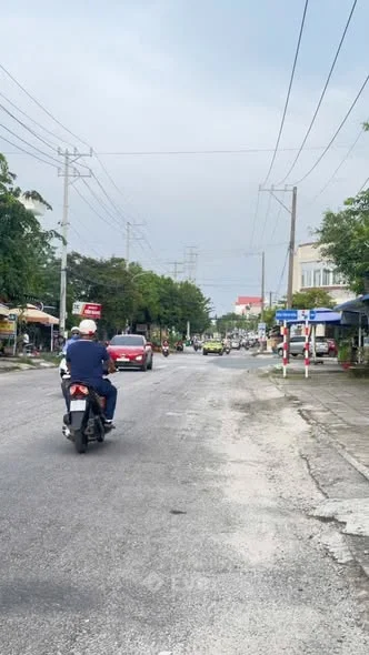 CẦN BÁN 1 nền duy nhất kế gócđường LÊ HỒNG PHONG Đối diện trường cấp 3 phó cơ điều