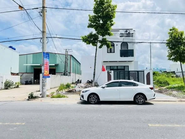 Bán đất nền mặt tiền kinh doanh. Đường Lâm Quang Ky, An Hòa, Rạch Giá