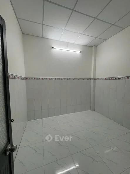 Bán nhà hẻm Ngô Quyền (phường An Hoà cũ - phường Rạch Giá, An Giang)
Hẻm 4m, cách chợ Tắc Ráng 500m - 980 triệu - 11.5m²