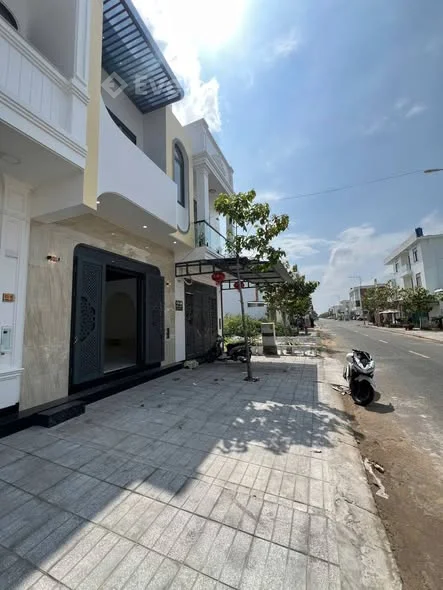 Bán nhà C1 đường số 1, KĐT Tây Bắc, P. Rạch Giá Vị trí căn C1-15 đường số 1, cách Tú Xương chỉ 50m