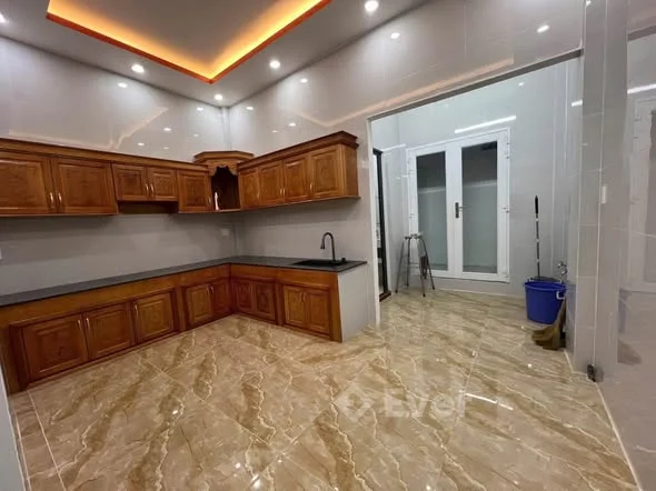 -- Bán nhà cấp 4 mặt tiền đường Nguyễn Văn tố -- Dt: 5x20 hoàn công đầy đủ