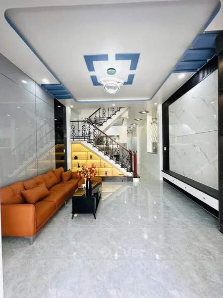 GIẢM MẠNH CÒN : 2 tỷ 250 ( thương lượng )BÁN NHÀ HẺM Ô TÔ Nhánh Trần Quang Khải, P. An Hoà