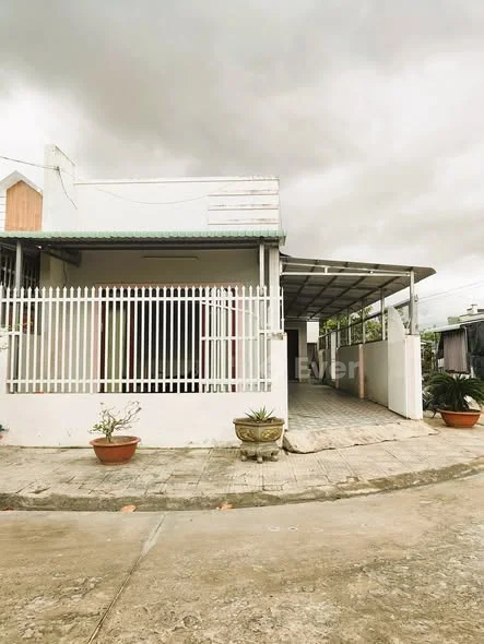 Bán nhà lô góc 2 mặt tiền đường KDC Hòa Thuận (xã Vĩnh Hòa Hiệp cũ - xã Châu Thành, An Giang 68) - 1,38 tỷ - 152m²