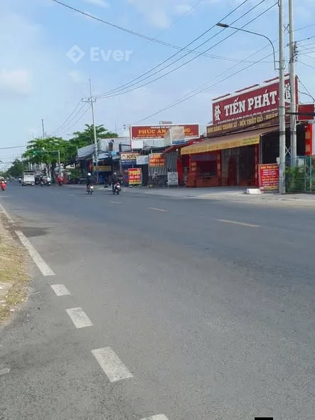 BÁN HÀNG NGỘP MẶT TIỀN QL 61 GẦN ĐÈN ĐỎ TÀ NIÊNTHUỘC ẤP SUA ĐŨA XÃ BÌNH AN AG