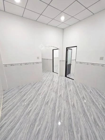 BÁN NHÀ MỚI HOÀN THIỆN HẺM NGUYỄN THOẠI HẦU, P.RẠCH GIÁ950tr ( thương lượng)