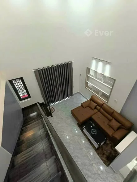 Nhà cho thuê .6,5 triệu /1 tháng. Cọc 2 tháng /đóng trước 1tháng.//HẺM NGUYỄN TRUNG TRỰC.