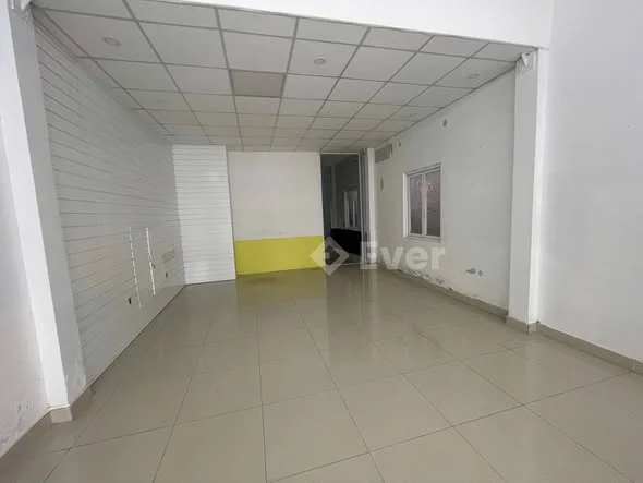 CHO THUÊ NHÀ ĐỐNG ĐA – MẶT BẰNG KINH DOANH TỐT Diện tích: 5,5m × 24m