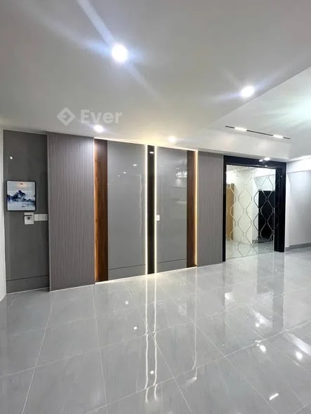 BÁN NHÀ MẶT TIỀN NGUYỄN VĂN TỐ. VĨNH LẠC - RẠCH GIÁ Lộ Ô tô 2 chiếc qua mặt nhau thoải mái.