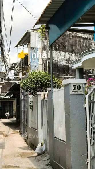 690 GINHÀÁ MỀM TRẦN QUỐC TOẢN, TRUNG TÂM RẠCH GIÁ Diện tích có giấy : 4m × 13,7m (49m² thổ cư)