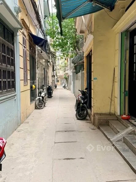 Dương Quảng Hàm – Cầu Giấy | 45m² | 6 tầng | 15.x tỷ Lô góc 2 thoáng – ô tô đỗ cửa