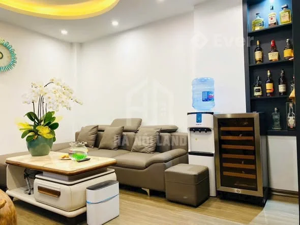 Nhà Dân-Phú Diễn -35M -5Tầng- Full Nội thất-Giá Mềm Thương Lượng Tốt Ngõ Thoáng Sạch Sẽ