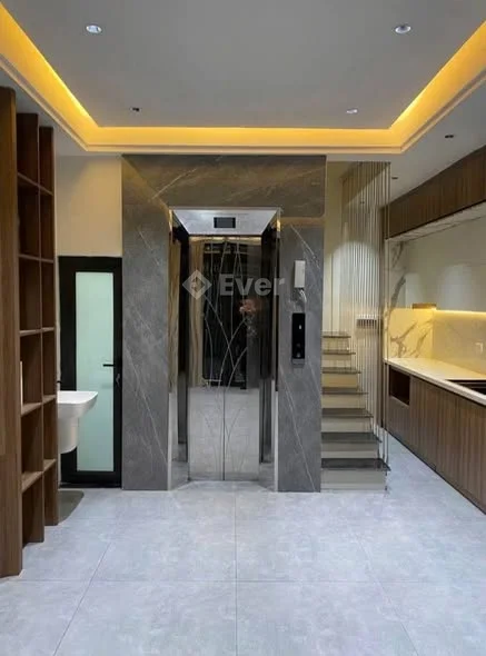 Vạn Phúc Hà ĐôngNhà đẹp, gần phố,thang máy êm du, ngõ thông tứ phía DT 30m 5tầng hơn 9tỷ LH em