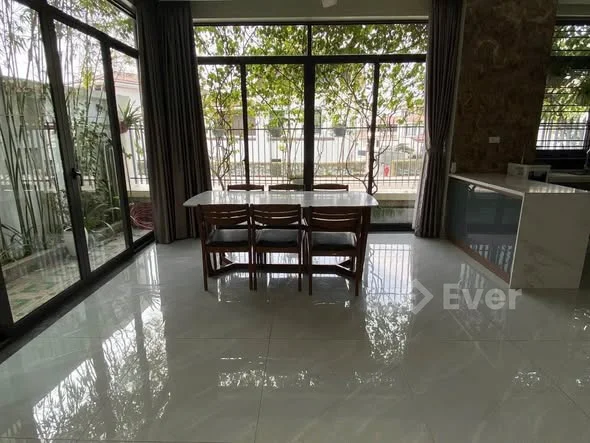 CẦN BÁN CĂN BIỆT THỰ ĐẸP TRÊN ĐỒI FLC, PHƯỜNG HỒNG GAI, QUẢNG NINH