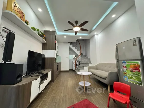 NGÕ CHÙA LIÊN PHÁI - HAI BÀ TRƯNG GIÁ 6,2 tỷ : 25/30m 5 tầng mt 3,2mNHÀ MỚI