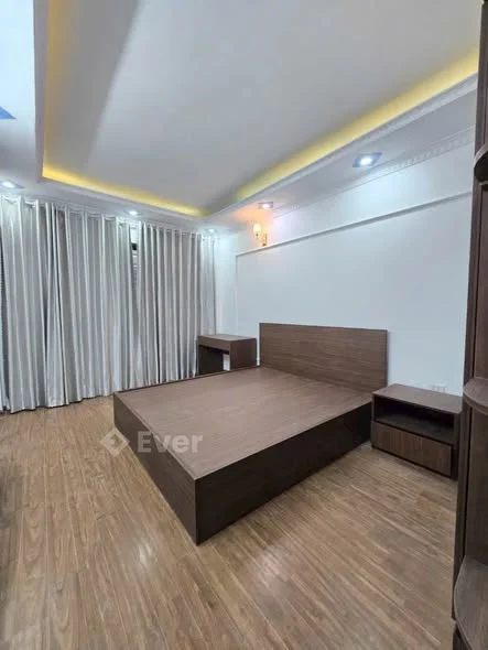 Do nhu cầu chuyển đổi cv gia đình cần bán gấpNhà kiến Hưng hà đông- gần hà trì - tô hiệu