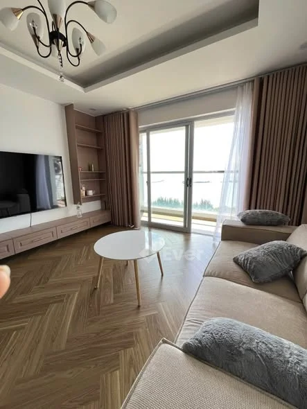 BÁN CĂN HỘ 3PN VIEW VỊNH – BLOOMING TOWER Đang cho thuê 30tr/tháng • Diện tích: 168m² – rộng rãi,