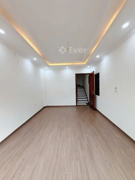 Trần Khát Chân - Lò ĐúcSiêu phẩm nhà xây mới 30m2 x 5 tầngThông sàn 3 ngủ cực rộng