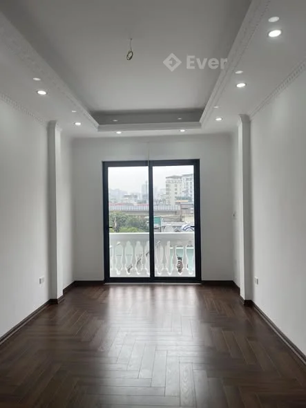 Đập hộp! Thái Thịnh, nhà mới 2 thoáng ô tô cách 30m, ngõ ba gác tránh, kinh doanh