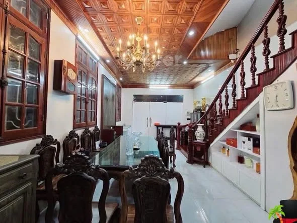 B.án nhà Trung tâm Q.Cầu giấy, Nhà phố Khúc Thừa Dụ, Nhà Đẹp Ở NgayDT : 56m 5tầng 14,5tỷ