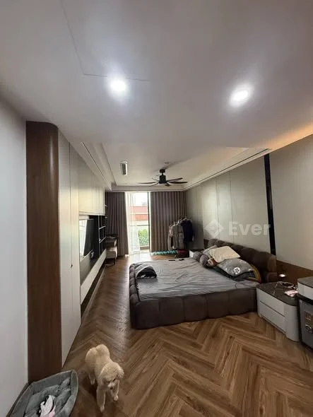 Tôn Đức Thắng - Đống Đa - 50m2 - nhỉnh 11tỉ* Diện tích 50m ,7 tầng,mặt tiền 4.2m*50m ra