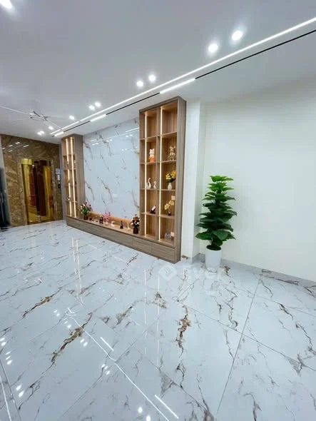 HIẾM TÂN MAI – Ô TÔ TRÁNH TRƯỚC NHÀ – VÀO NHÀ – 6 TẦNG THANG MÁY – 22.5 TỶ