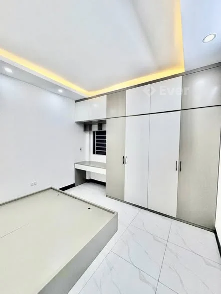 Duy nhất một căn tại Vạn Phúc- Hà Đông 5 tầng nhỉnh 8tỷ .- Diện Tích 40m- Tầng 1 khách bếp