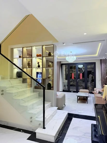 BÁN BIỆT THỰ 5/4 ĐƯỜNG SỐ 64 – THẢO ĐIỀN – TP THỦ ĐỨC• Địa chỉ: 5/4 Đường số 64, P. Thảo Điền