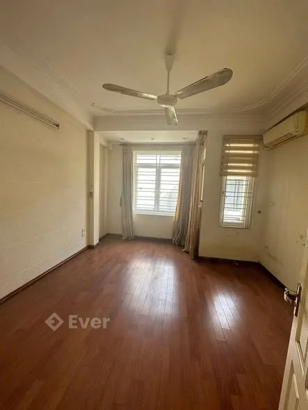 Bán nhà mặt phố Đền Lừ 1 phân lô