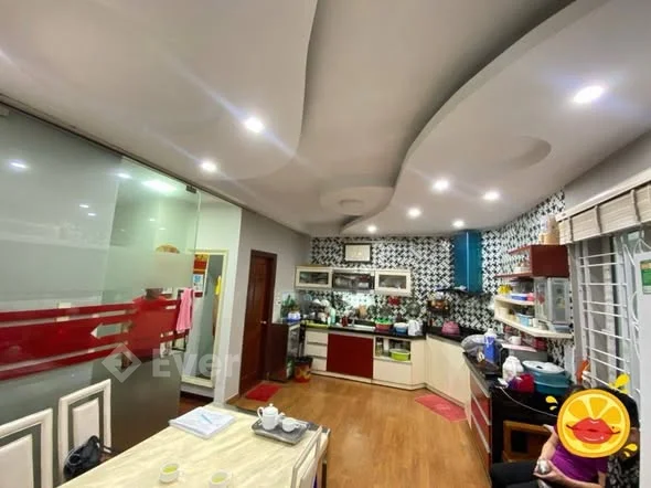 XÃ ĐÀN TRUNG TÂM ĐỐNG ĐA40m²- 6TẦNG - 2 THOÁNG .NGÕ THÔNG - GẦN Ô TÔ TRÁNH