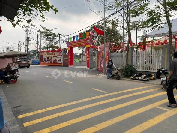 NGÕ THẲNG TẮP Ô TÔ ĐỖ CỬA - THƯ LÂM – ĐÔNG ANH HƠN 3 tỷ xíu