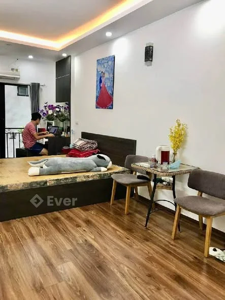 NHÀ ĐƯỜNG HOÀNG MAI THÔNG MINH KHAI CHỦ CẦN TIỀN GIẢM GIÁ BÁN .- *37m 5T