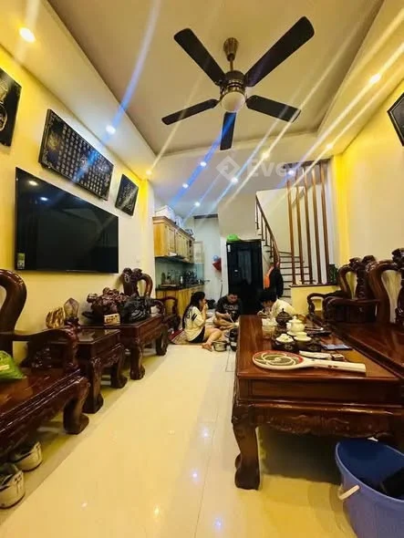 Bán nhà cuối đường Trịnh Văn Bô - Giá 5,x tỷ ( x siêu nhỏ )