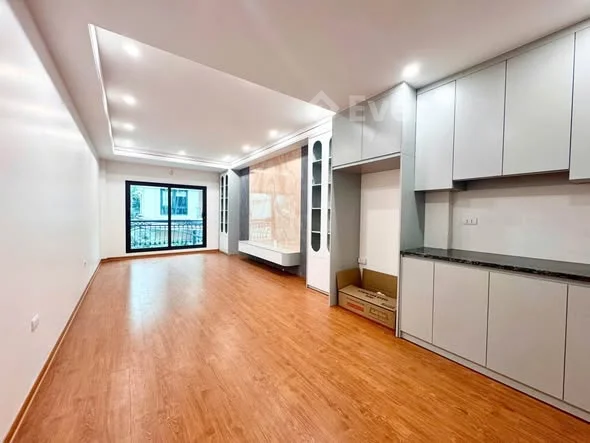 Bán nhà ngõ 401 Xuân Đỉnh - Thông ra Phạm Văn Đồng50m2 - 6 tầng - Oto để tầng 1, mỗi tầng 1 phòng