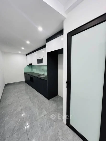 5,2 t.ỷ - nhà Vân Canh - Trịnh Văn Bô gần cao đẳng FPT và bệnh viện Phenika36m x 5 tầng