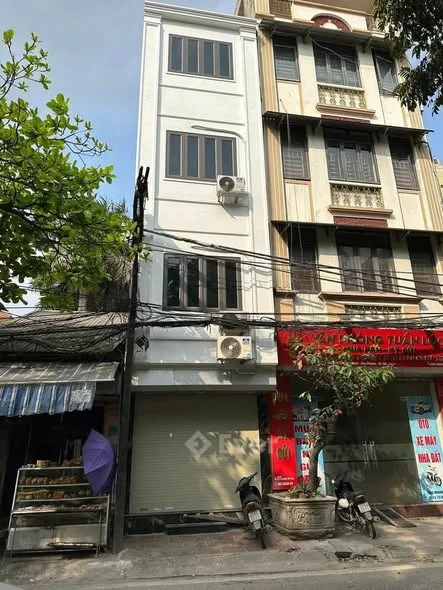 Bán nhà Phố Nguyễn Thái Học - Trung tâm Thị Trấn Phùng•Nhà 30,3m2 - 4 tầng