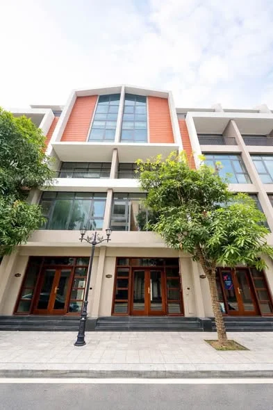 Cần bán gấp căn VTĐ, Vinhomes ocean park 3.- Diện tích: 54m2- Diện tích sử dụng: hơn 200m2