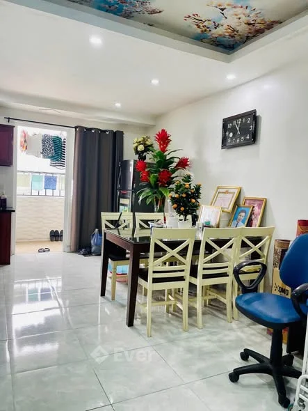 B ÁN Căn Hộ Chung Cư HH2 Linh Đàm - Hoàng Mai-DT: 70m2 - 2 ngủ - giá: 4.x tỷ