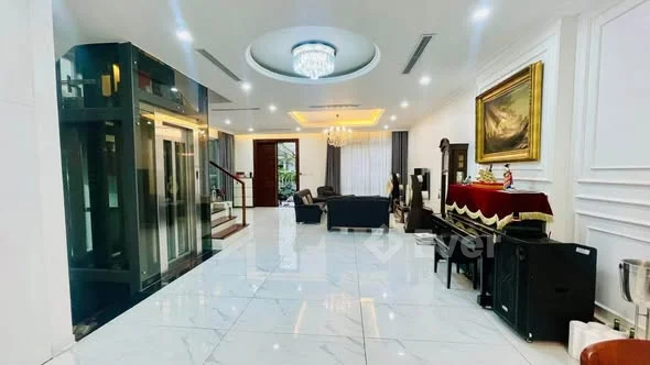 CHO THUÊ BIỆT THỰ VIP TẠI Vinhomes Riverside – FULL TIỆN ÍCH – GIÁ CHỈ 70TR/THÁNG