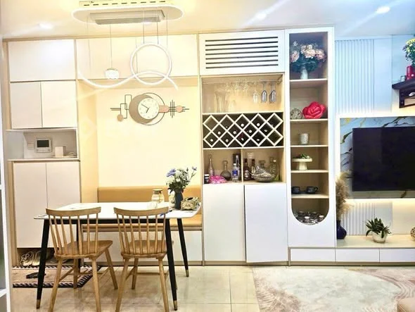 Bán Gấp Căn Hộ chung cư vincom Trần Duy Hưng- Trung Tâm Quận- Thông Thoáng