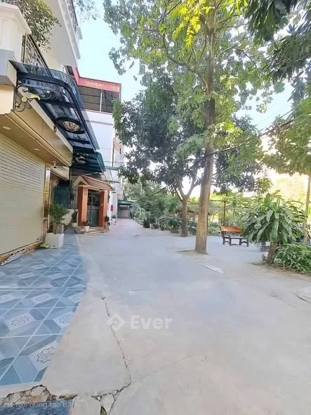 Chủ tặng 200tr cho anh chị ,nhà đẹp về ở luôn tại # LĨNH NAM ,NAM DƯ -