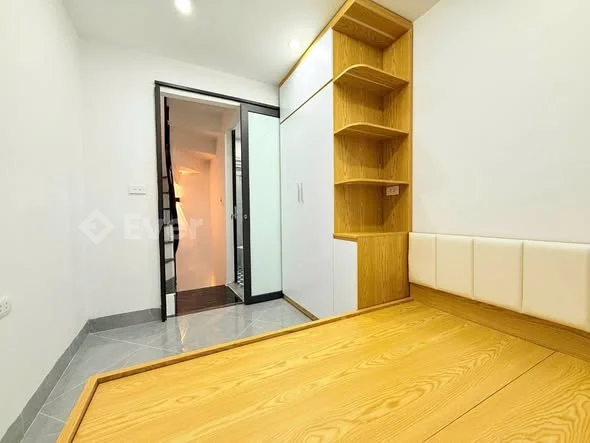 Phải thật nhanh các bác ơiiiNhỉnh 3 tỷ có ngay căn nhà cực kỳ đẹp trong phố Minh Khai