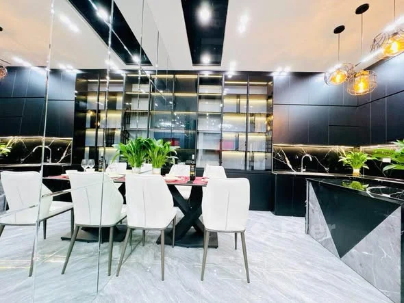 VƯƠNG THỪA VŨ – PHÂN LÔ QUÂN ĐỘI | Ô TÔ ĐỖ CỬA – NGÕ 5M CỰC HIẾM