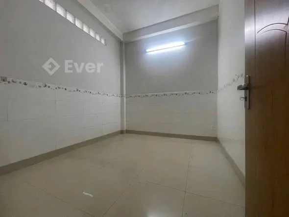 Mặt Tiền đường Lê Văn Long - Trung Tâm Hải Châu, cạnh trường quốc tế , đường 5.5m lề 3mét - Thỏa thuận - 60m²