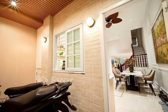 KIM MÃ – TT BA ĐÌNH – Ô TÔ ĐỖ CỬA – 2 MẶT NGÕ – 3 THOÁNG 44M – 5 TẦNG – 17.5 TỶ – NHÀ ĐẸP Ở NGAY