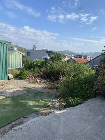 Chỉ hơn 900 triệu – có ngay ô đất đẹp ngõ 295 Hà Trung Vị trí: Ngõ 295 Hà Trung